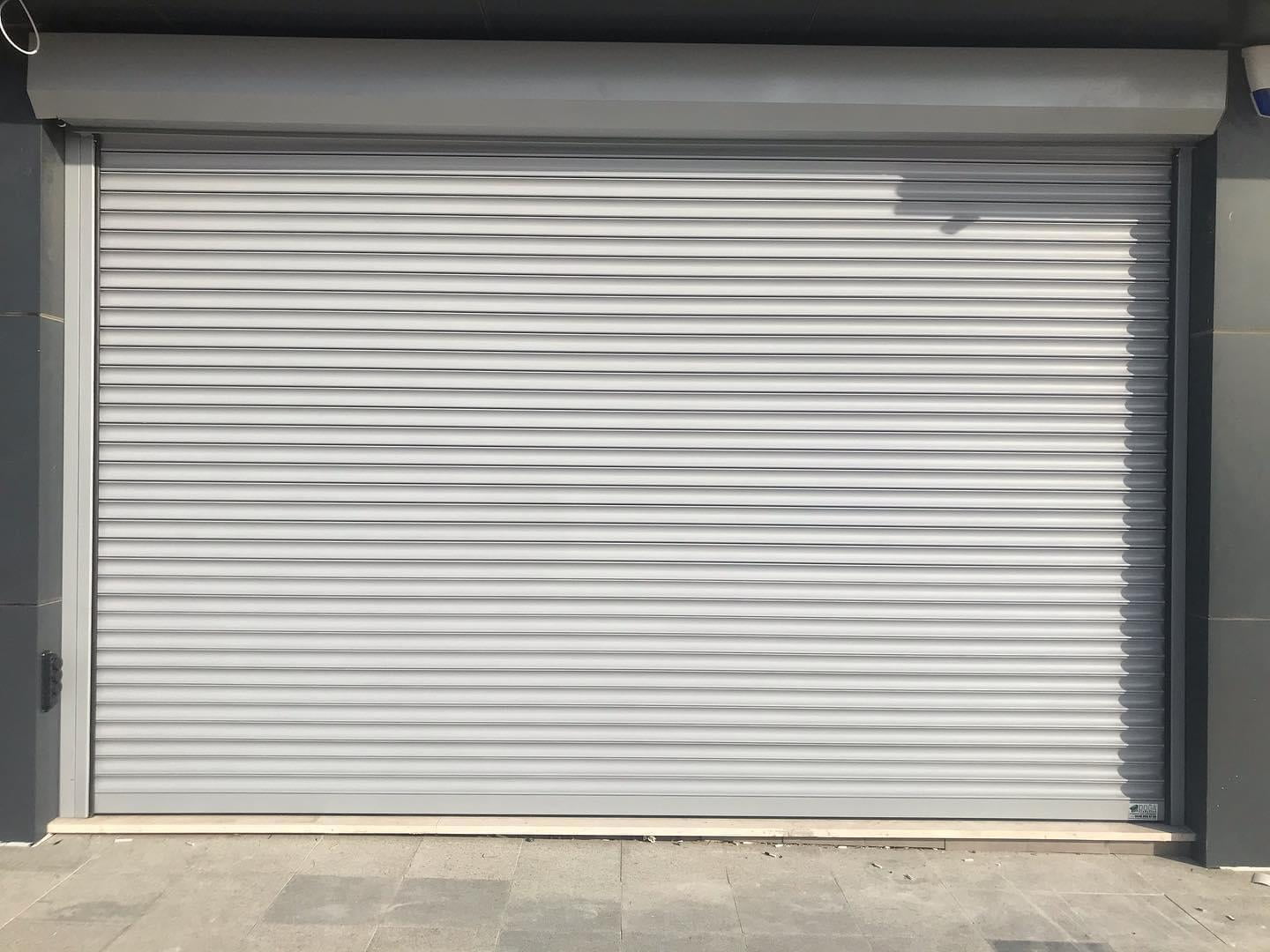 Kepenk Sistemleri ile Dükkan ve Garaj Girişlerinde Güçlü Koruma